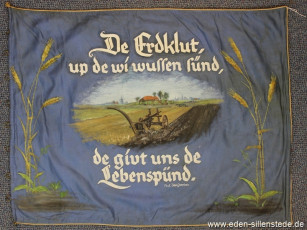 Sillenstede, Fahne für die Sillensteder Jugend, 1954, 94x72 cm, Öl auf Seide, Besitz Chronikkreis Sillenstede (WV-Nr. 36)